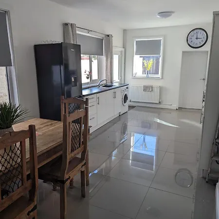 Qs57 Large 5 Bedroom Terrace House Feriehus *