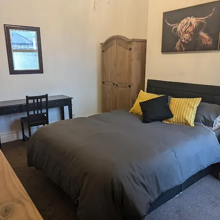 Qs57 Large 5 Bedroom Terrace House בית נופש