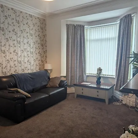 Qs57 Large 5 Bedroom Terrace House בית נופש *